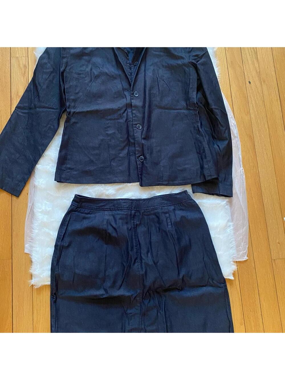 Casual Corner Black Tailored Jacket and Skirt Suit Size 12